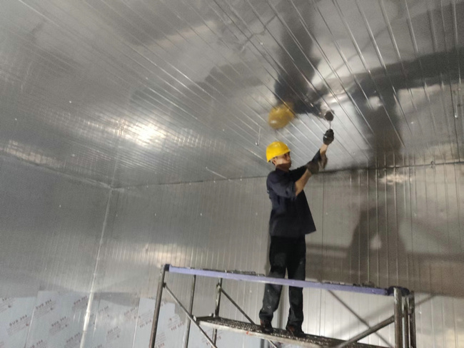 杭州冷庫設備定制：庫體保養維護